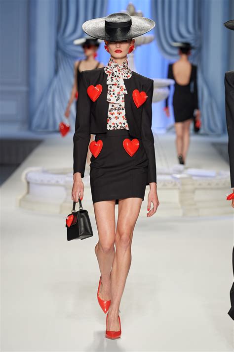 moschino ropa.